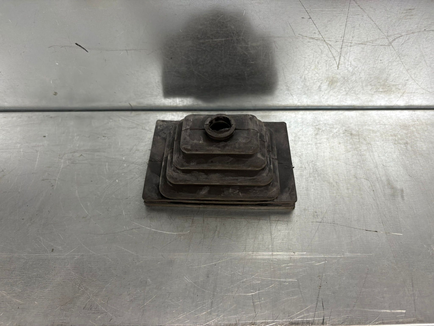 DUSTPROOF SHEAT GEAR LEVER