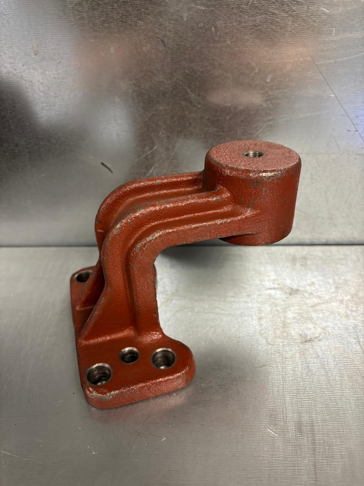 RIGHT STEERING ARM OM