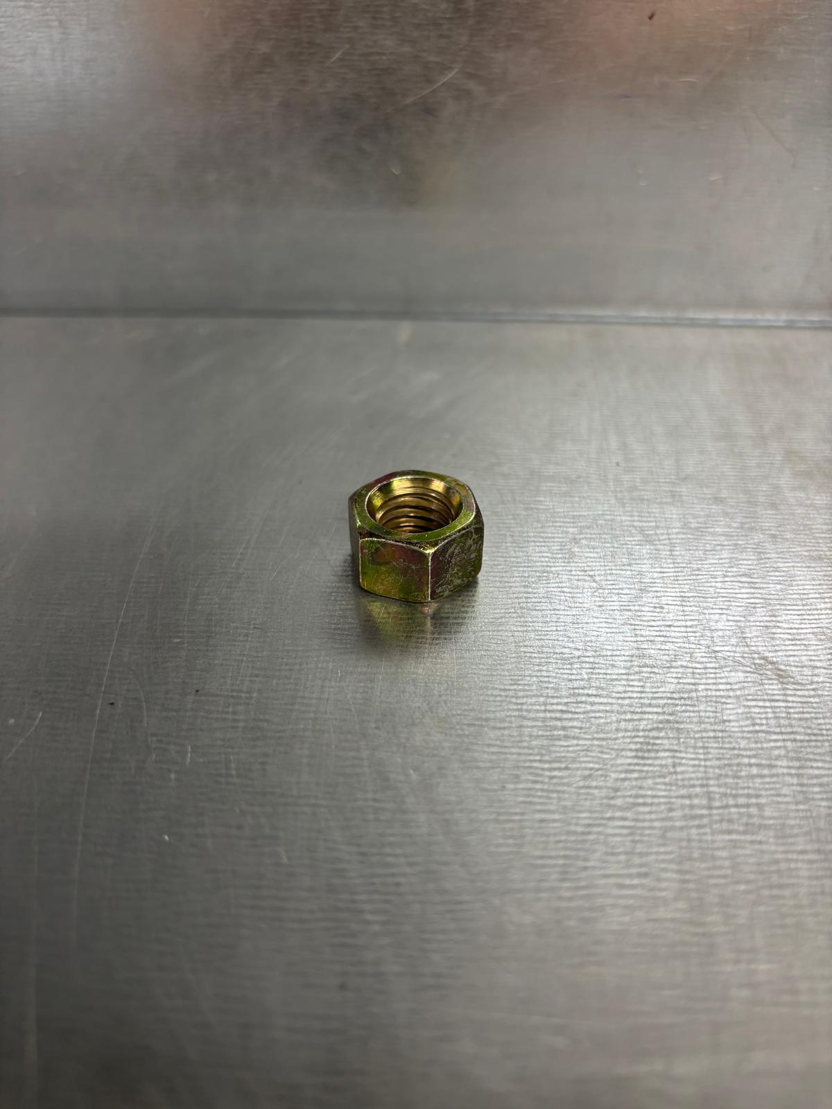 NUT M12