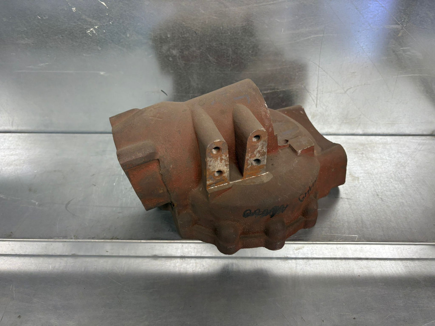 RIGHT FINAL DRIVE HOUSING