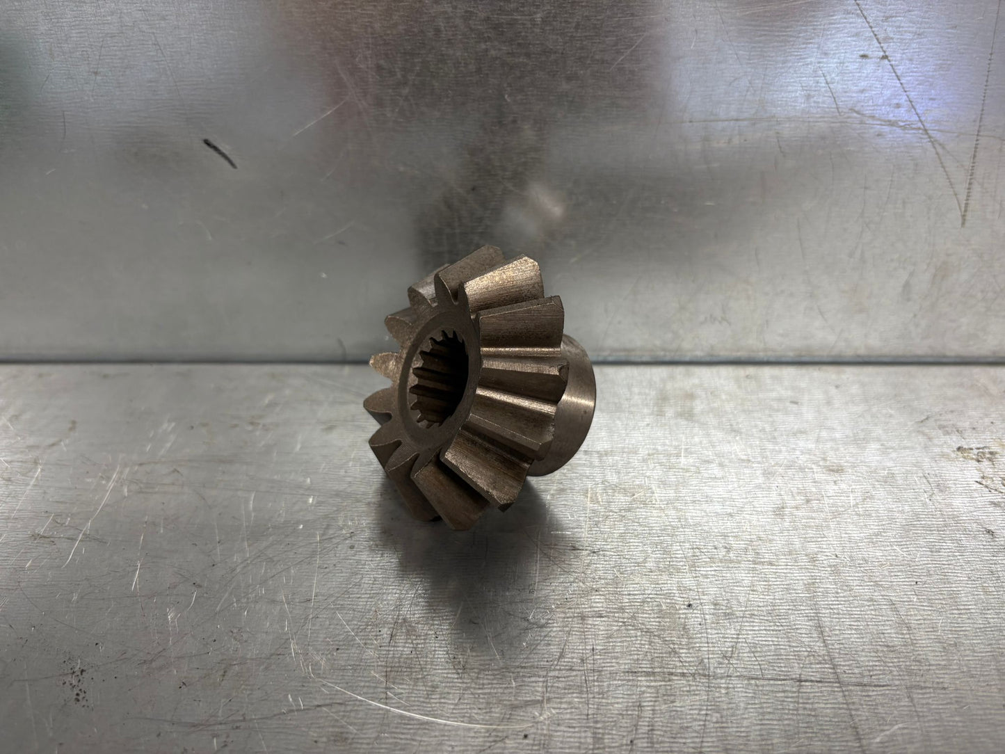 DRVING BEVEL GEAR OF FINAL DRIVE