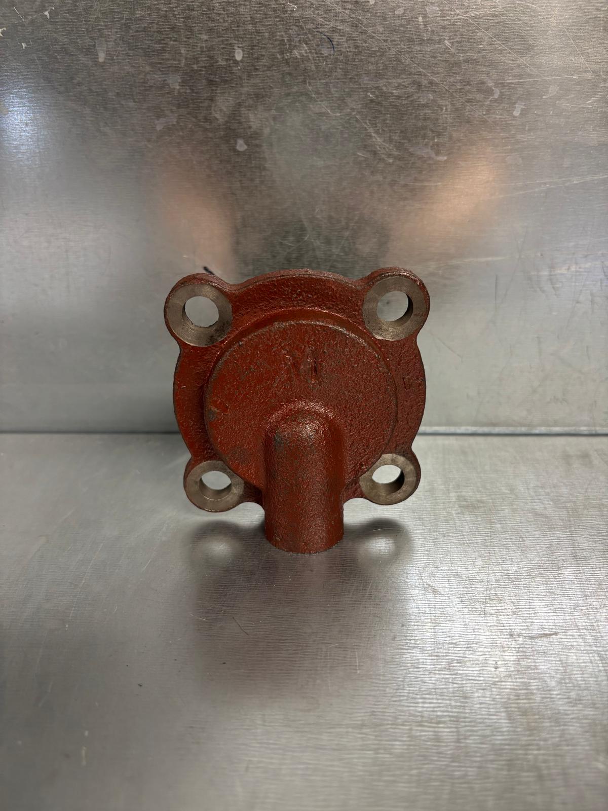 LOWER BEARING COVER OLD MODEL