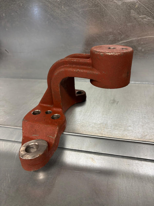 LEFT STEERING ARM OM