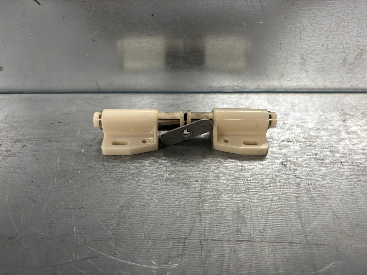 MAGNET FOR OIL TANK CAB