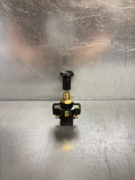 PULL SWITCH