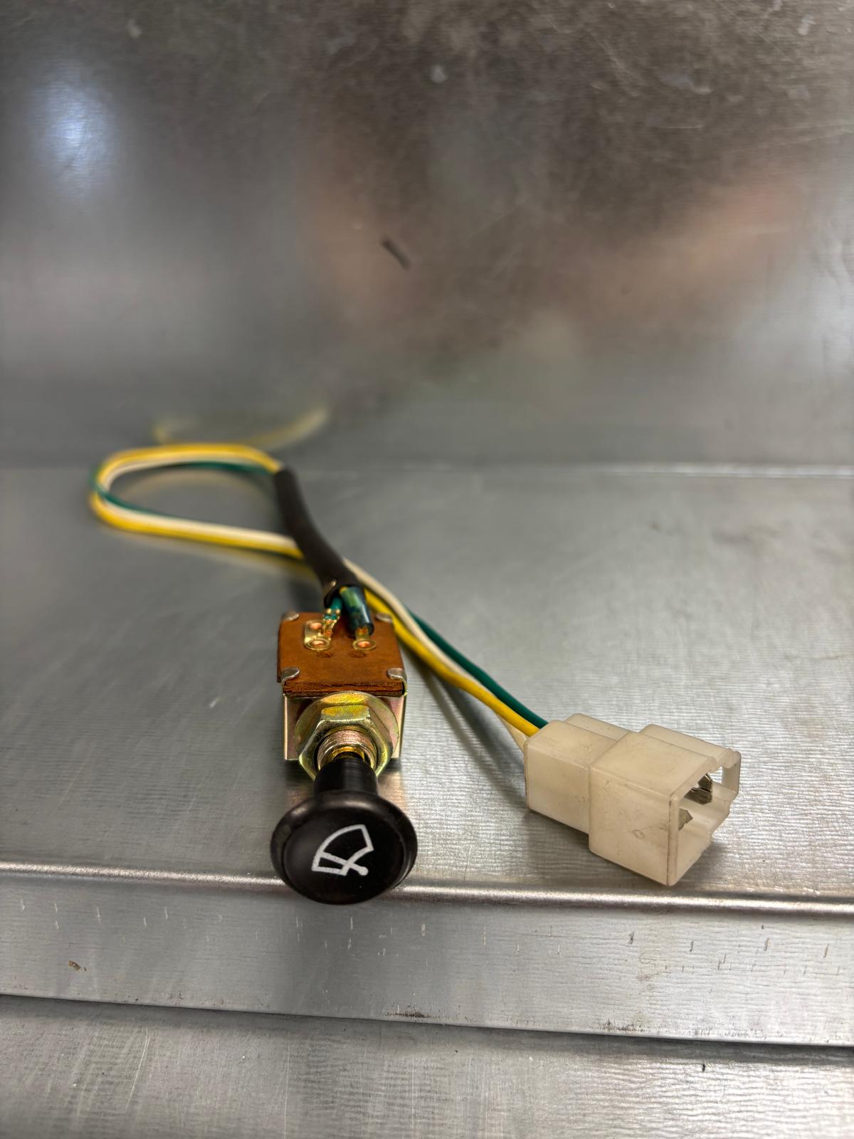 WINDSCREEN WIPER OM