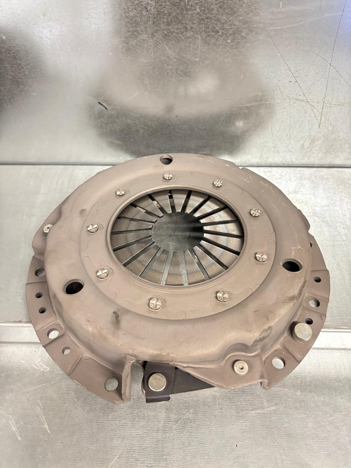 PRESSURE PLATE & COVER CLUTCH 25